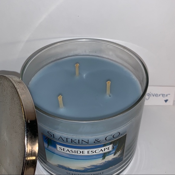 Rare Seaside Escape 3 Wick Bath & Body Works Candle (40-65 HOURS) - Picture 3 of 11